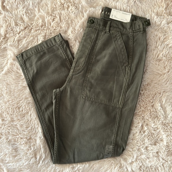 American Eagle Outfitters Pants - American Eagle Outfitters highest rise 90s boyfriend pants